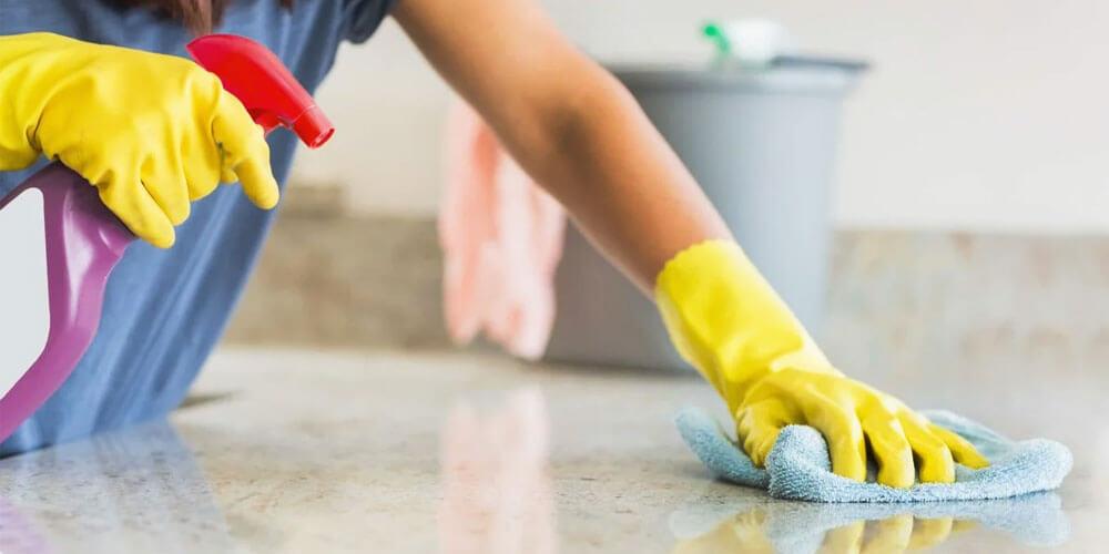 Probiotic or conventional detergents